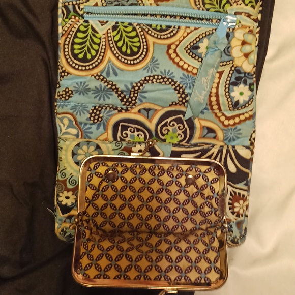 Vera Bradley - Picture 3 of 4